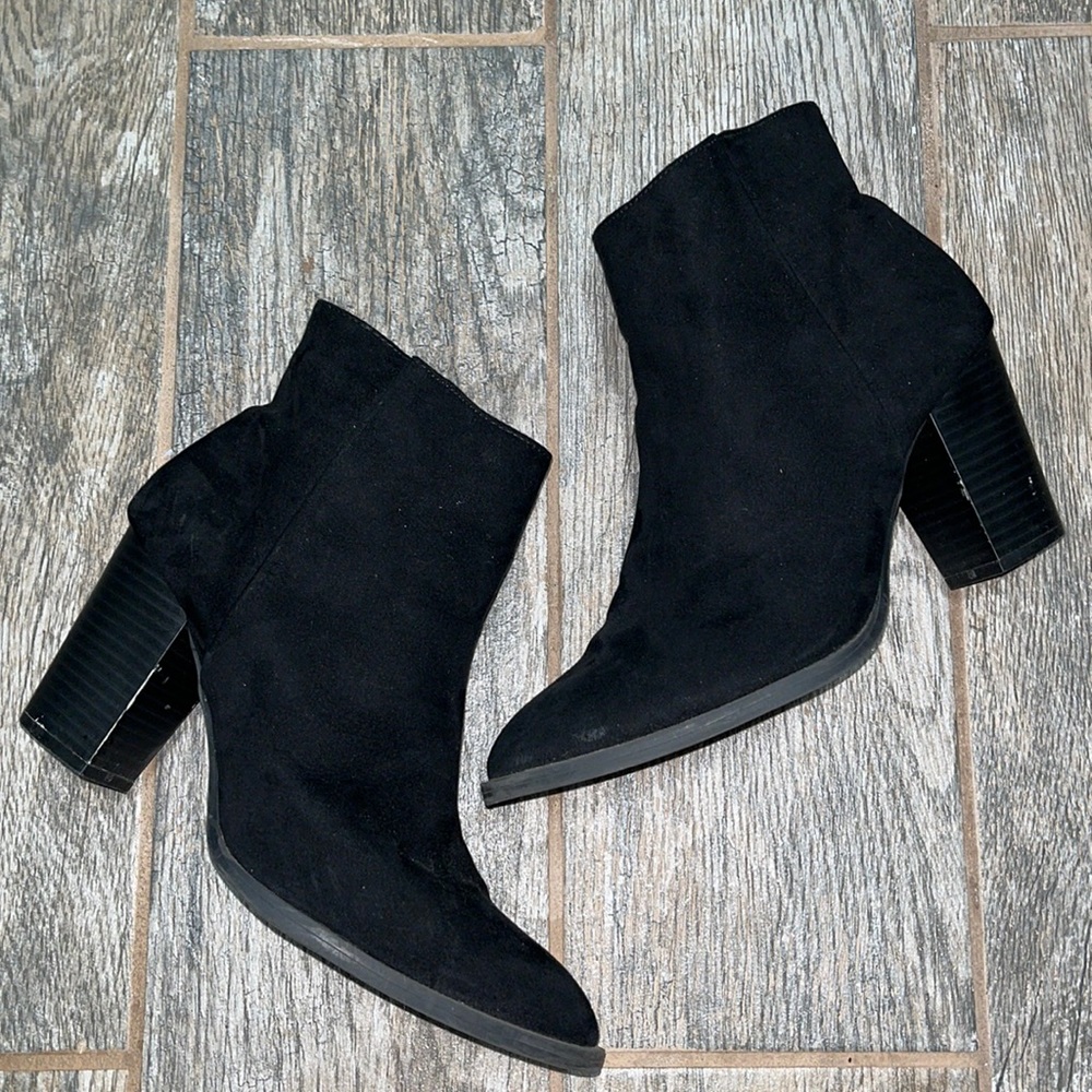 Ankle length booties - onyx black - size 8.5